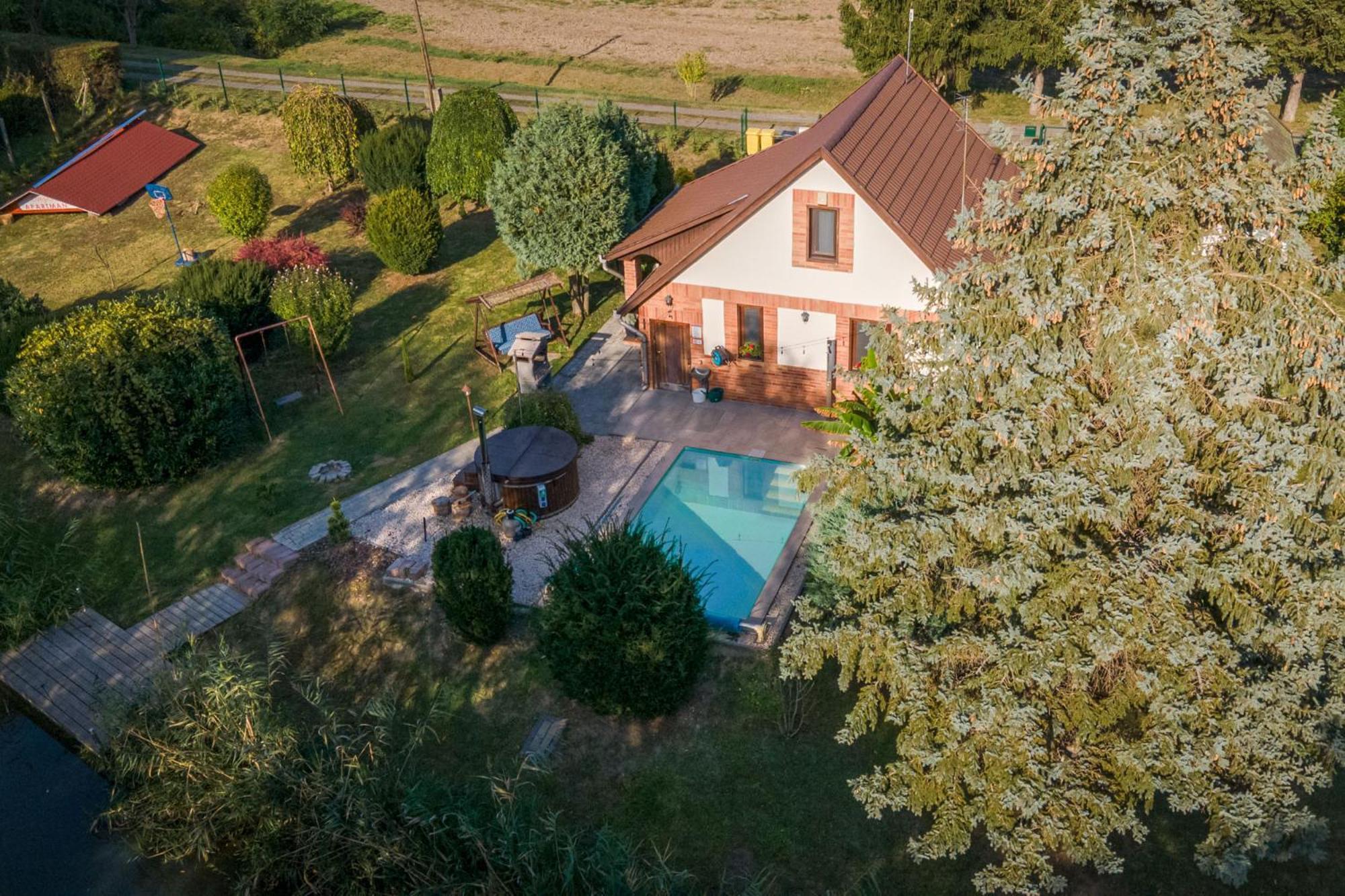 Posteleki Vendeghaz-Nyugalom Szigetei Villa Гюла Екстериор снимка